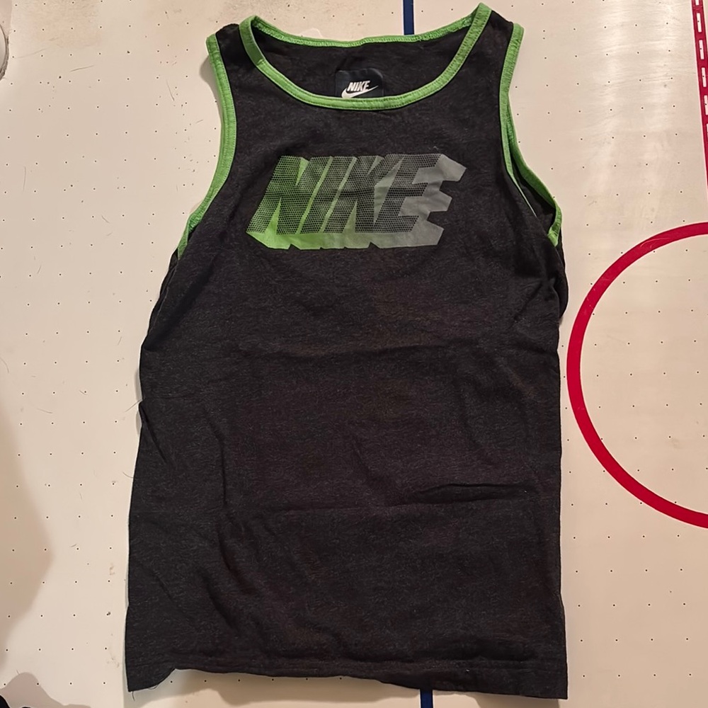 Nike Kids Black and Green Tank Top Boys Size Medium Used